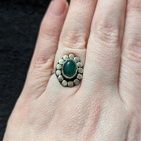 Hand Crafted Jewelry - Sterling Silver Green Agate Gemstone Dainty Delicate Statement Ring - Size 6.5